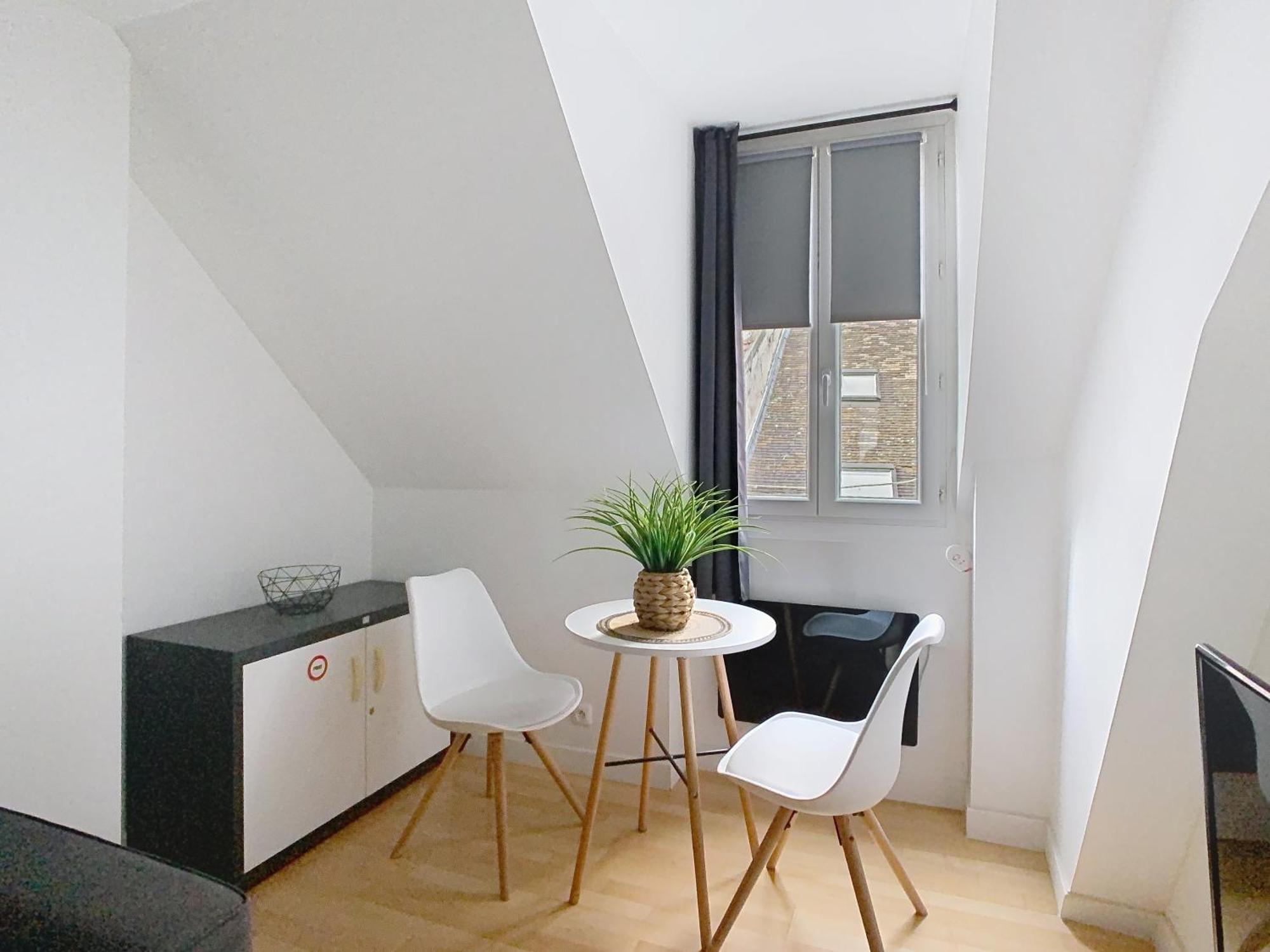Ferienwohnung Le Briais Melun Exterior foto